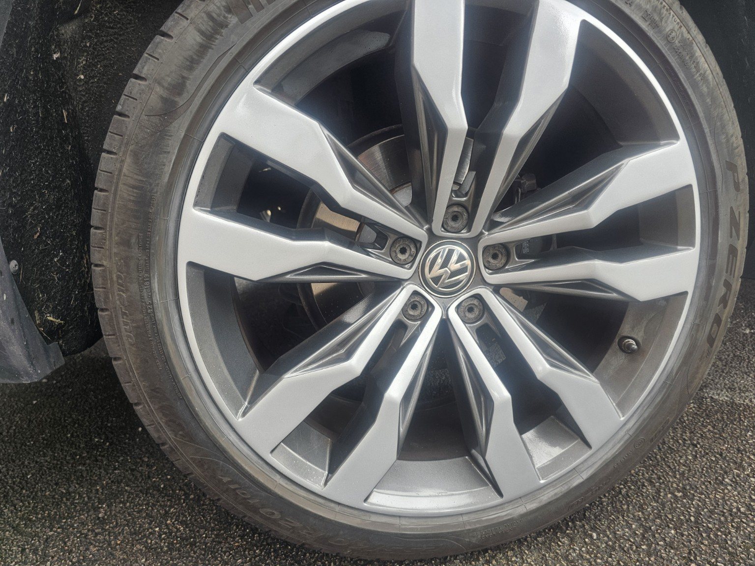 Refinished Volkswagen alloy wheel